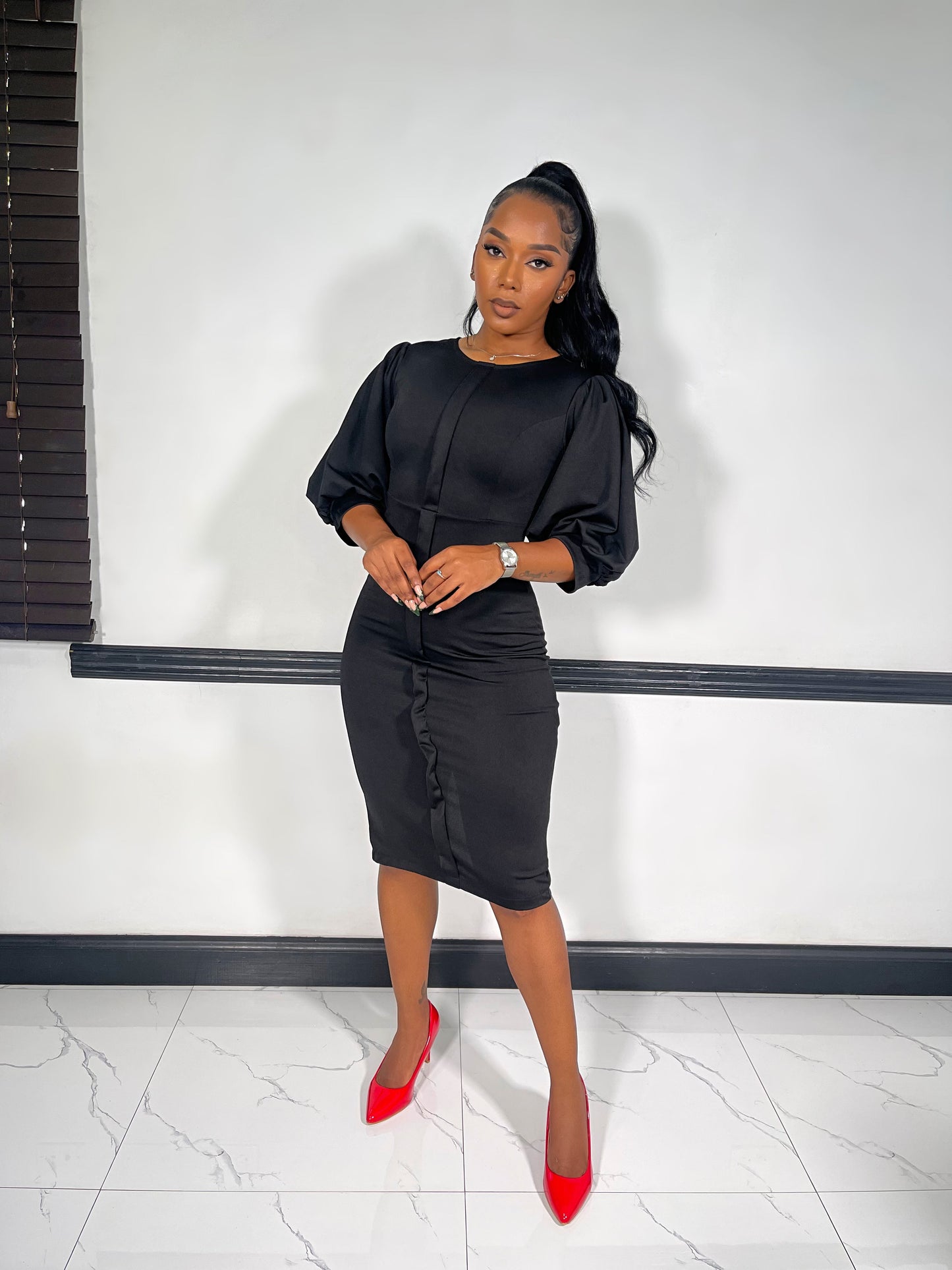 Ivy Charm Midi Dress-Black